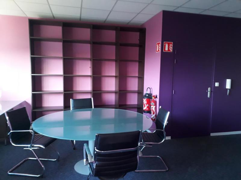 Local d'activité / Entrepôt - 165 m²