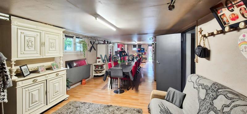 Maison - 199 m² - 7 pièces