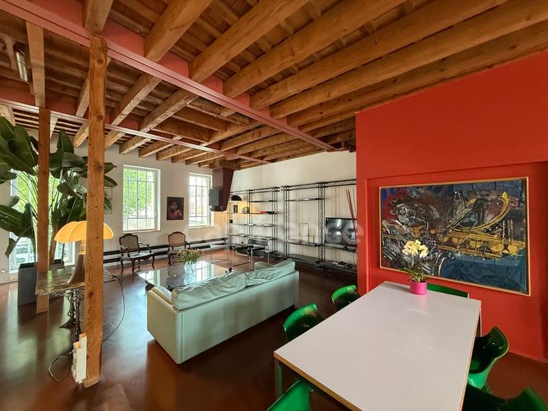 Maison bourgeoise - 596 m² - 5 pièces