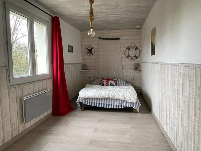 Maison - 213 m² - 10 pièces