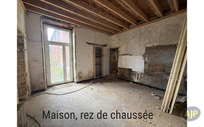 Maison - 225 m² - 10 pièces