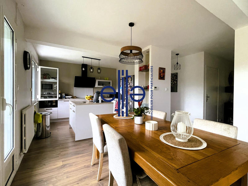 Maison - 143 m² - 6 pièces
