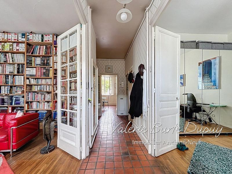 Maison - 184 m² - 7 pièces