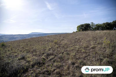 Terrain - 27 300 m²