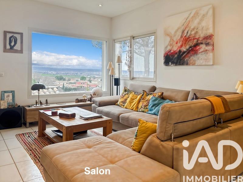 Maison - 181 m² - 8 pièces