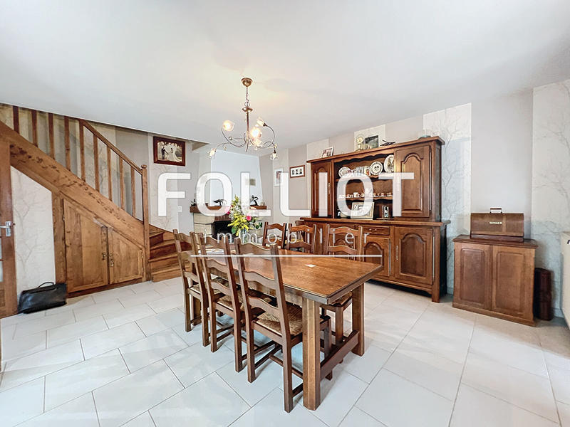 Maison - 141 m² - 6 pièces