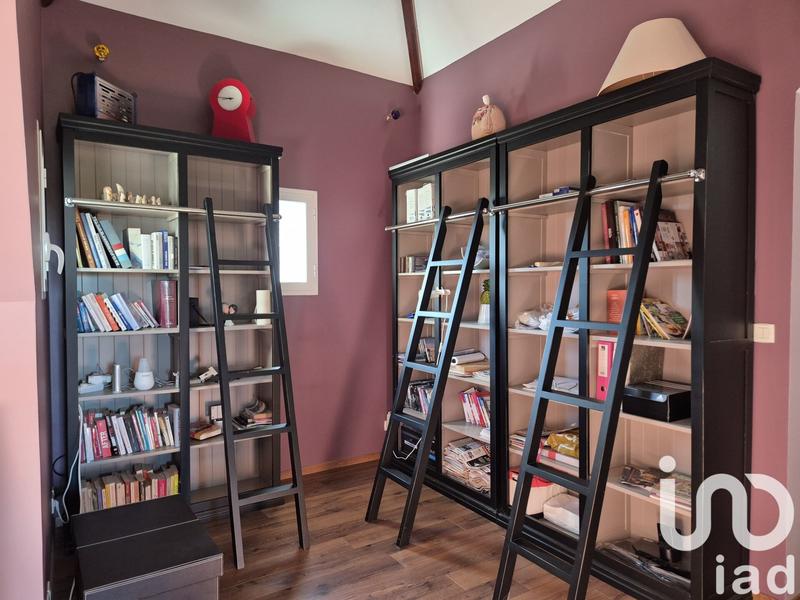 Maison - 300 m² - 8 pièces