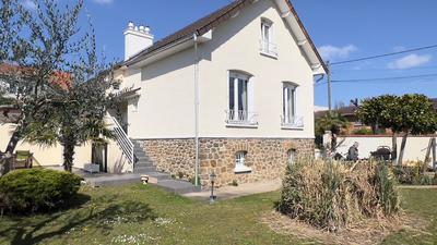 Maison - 130 m² - 6 pièces