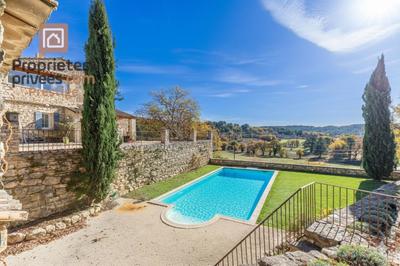 Maison - 305 m² - 10 pièces