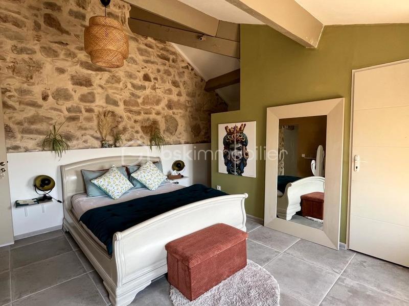 Demeure - 239 m² - 7 pièces