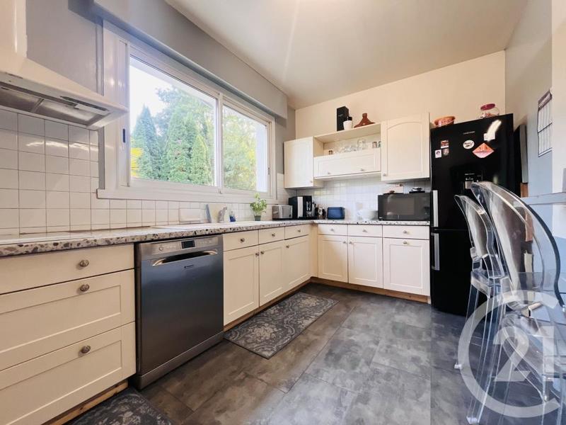 Maison - 104 m² - 5 pièces