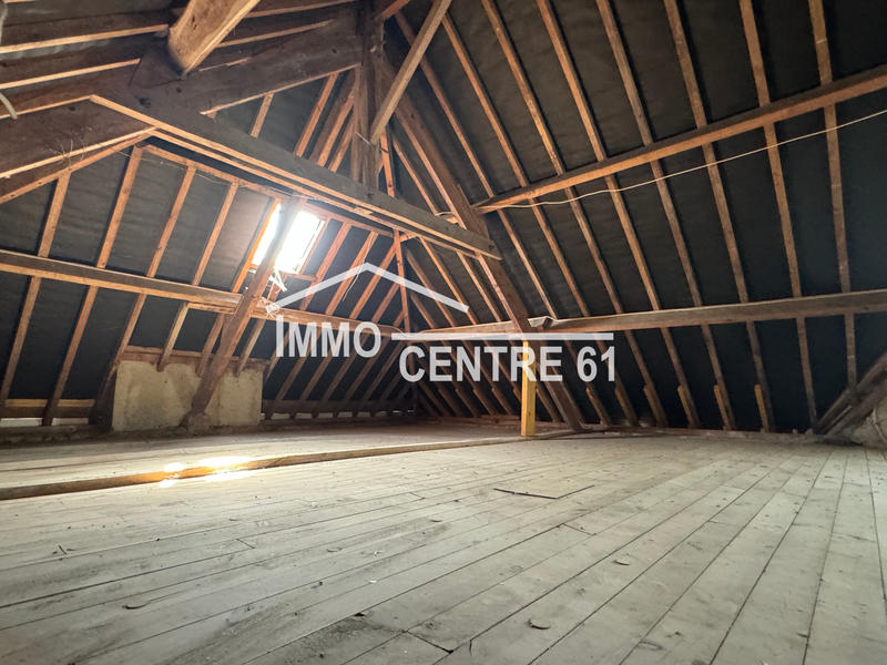 Maison - 121 m² - 5 pièces