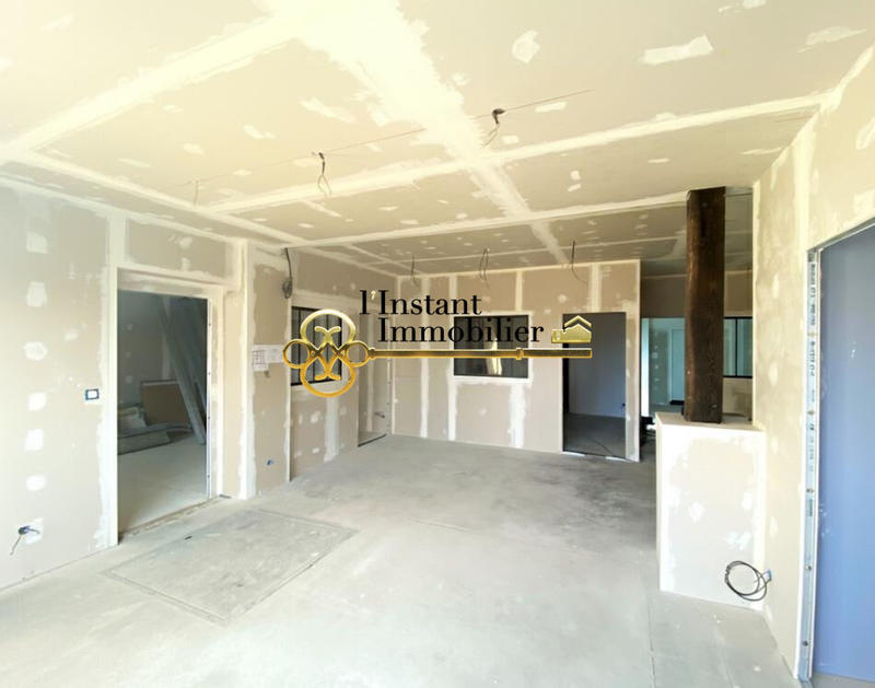 Local d'activités - 117 m² - 5 pièces