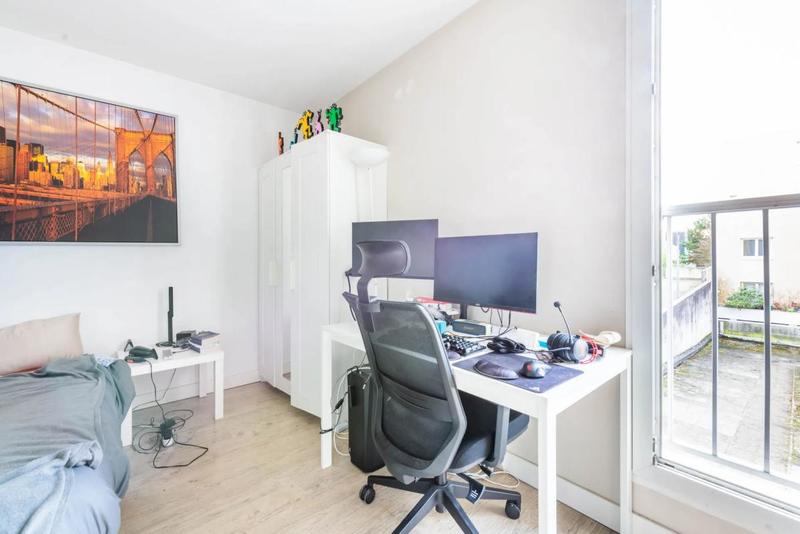Appartement - 99 m² - 5 pièces