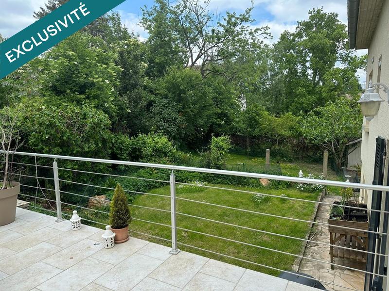 Maison de ville - 240 m² - 8 pièces