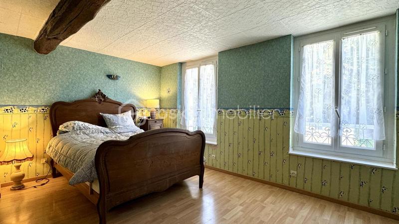 Maison ancienne - 268 m² - 12 pièces