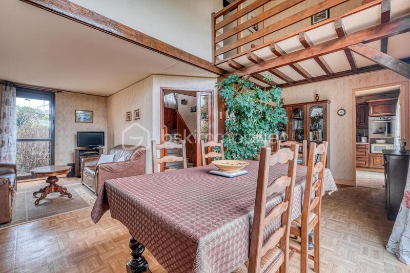 Maison traditionnelle - 79 m² - 4 pièces