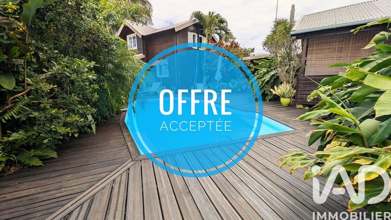 Maison - 260 m² - 10 pièces