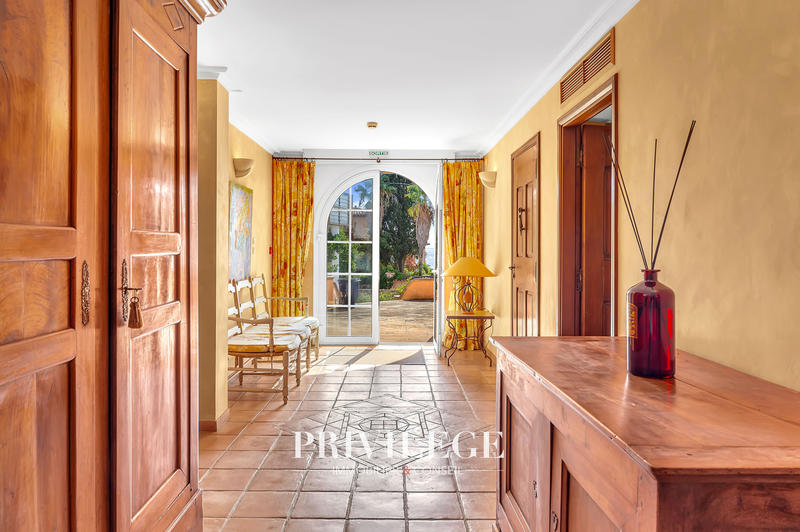 Bastide - 775 m² - 11 pièces