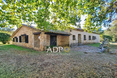 Propriété - 180 m² - 6 pièces