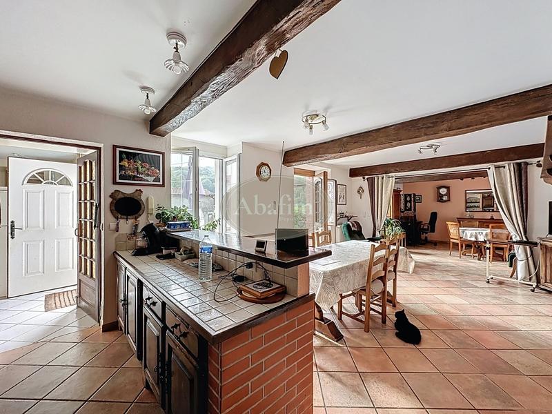 Maison - 180 m² - 7 pièces