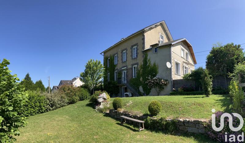 Maison - 250 m² - 9 pièces