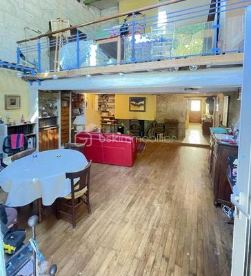 Maison en pierre - 151 m² - 4 pièces