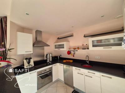 Maison - 104 m² - 3 pièces