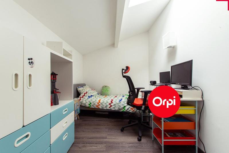 Maison - 98 m² - 5 pièces