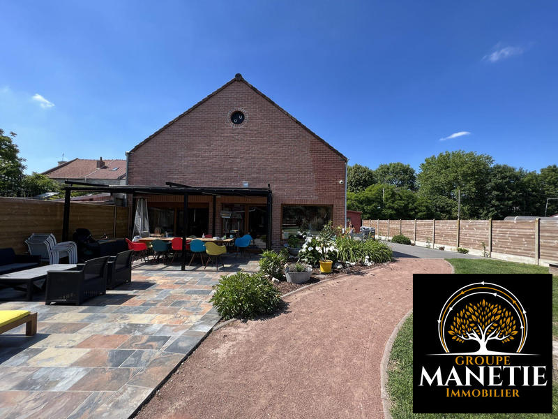 Maison ancienne - 270 m² - 11 pièces