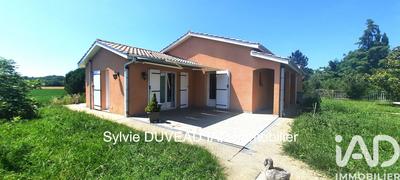 Maison - 250 m² - 7 pièces