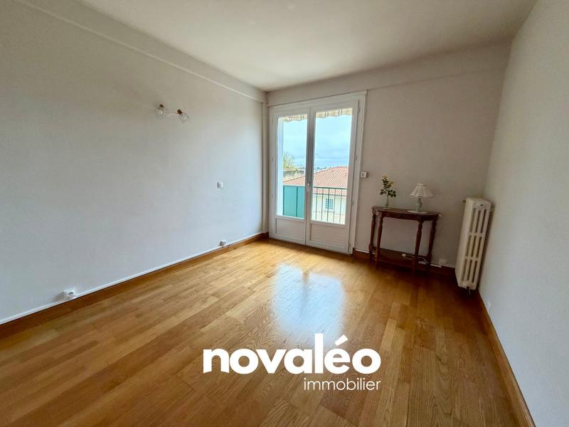 Appartement - 93 m² - 4 pièces