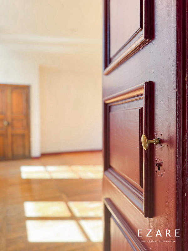 Appartement - 165 m² - 5 pièces