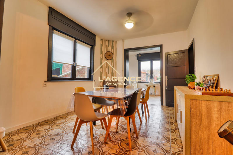 Maison - 147 m² - 9 pièces