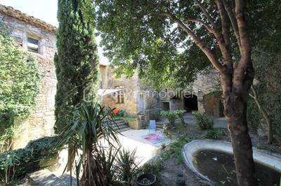 Demeure - 200 m² - 8 pièces