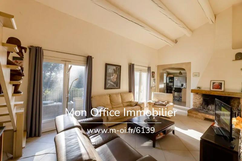 Maison traditionnelle - 107 m² - 4 pièces