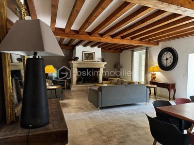 Maison en pierre - 208 m² - 7 pièces