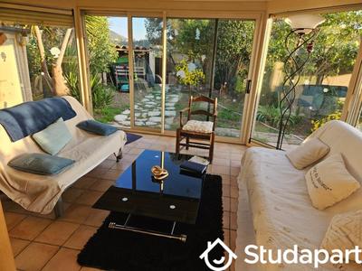 Chambre - 11 m² - 1 pièce