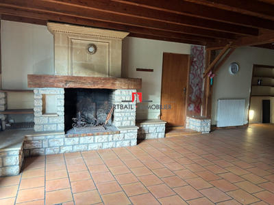 Maison - 204 m² - 8 pièces