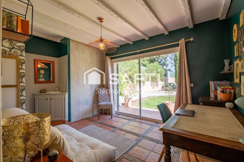 Maison - 220 m² - 8 pièces