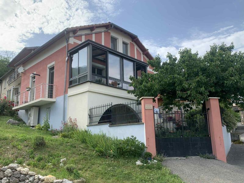 Maison - 134 m² - 7 pièces