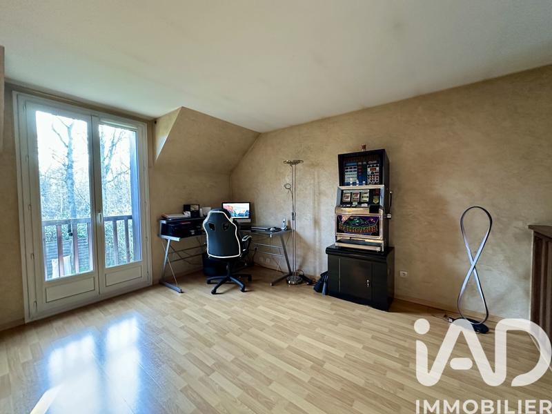 Maison - 180 m² - 8 pièces