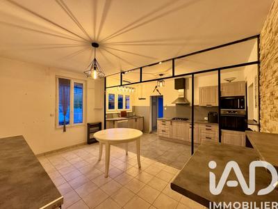 Maison - 198 m² - 7 pièces