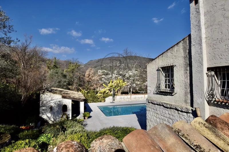 Villa - 240 m² - 6 pièces