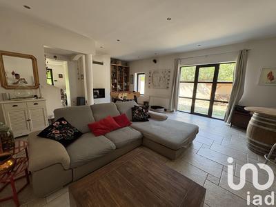 Maison - 210 m² - 8 pièces