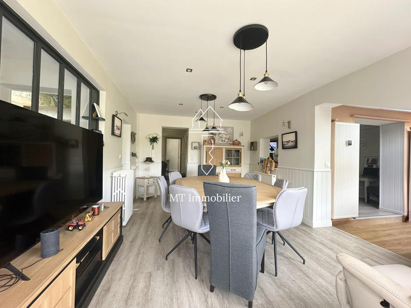 Maison - 205 m² - 4 pièces