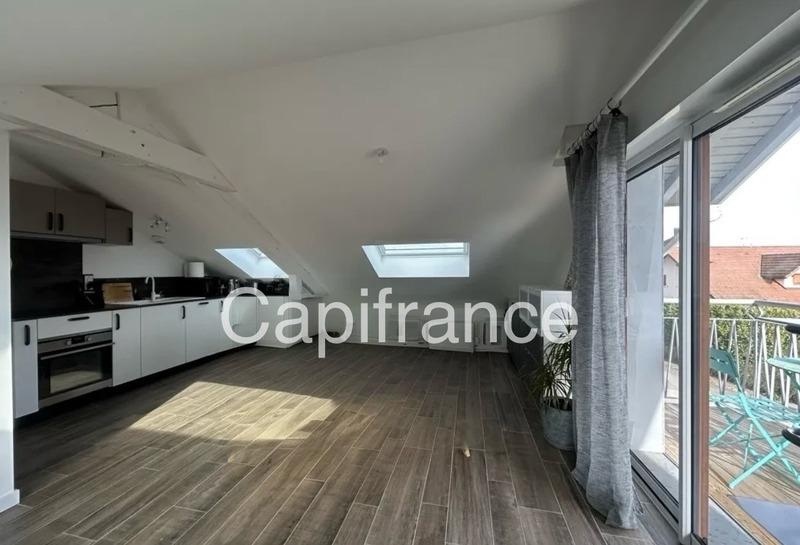 Appartement - 92 m² - 4 pièces