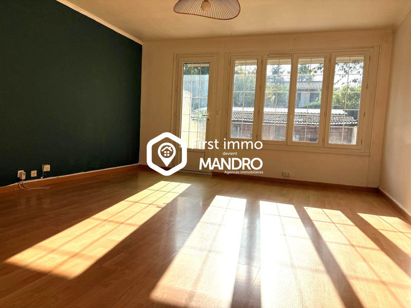 Appartement - 84 m² - 3 pièces