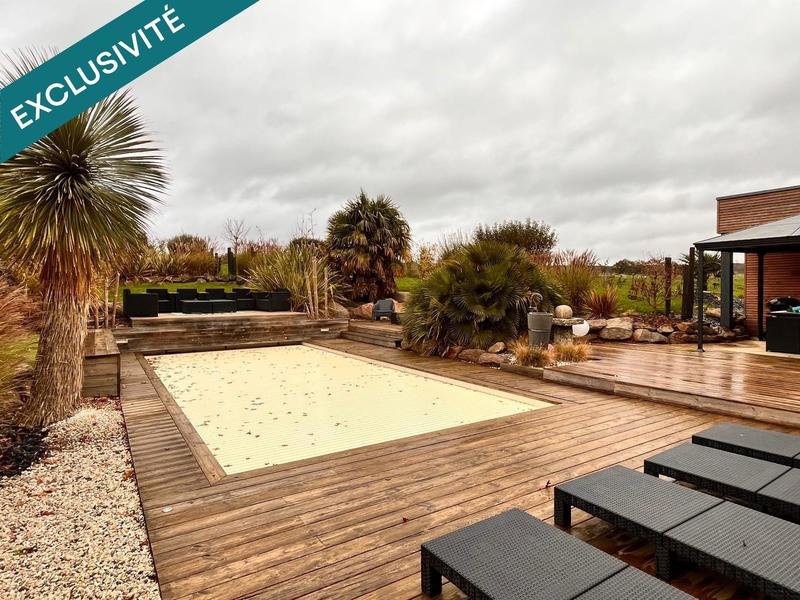 Maison - 220 m² - 6 pièces