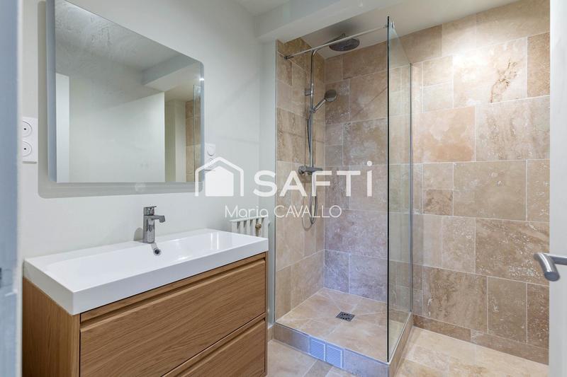 Appartement - 75 m² - 3 pièces